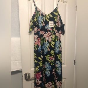 NWT Floral Maxi, size large